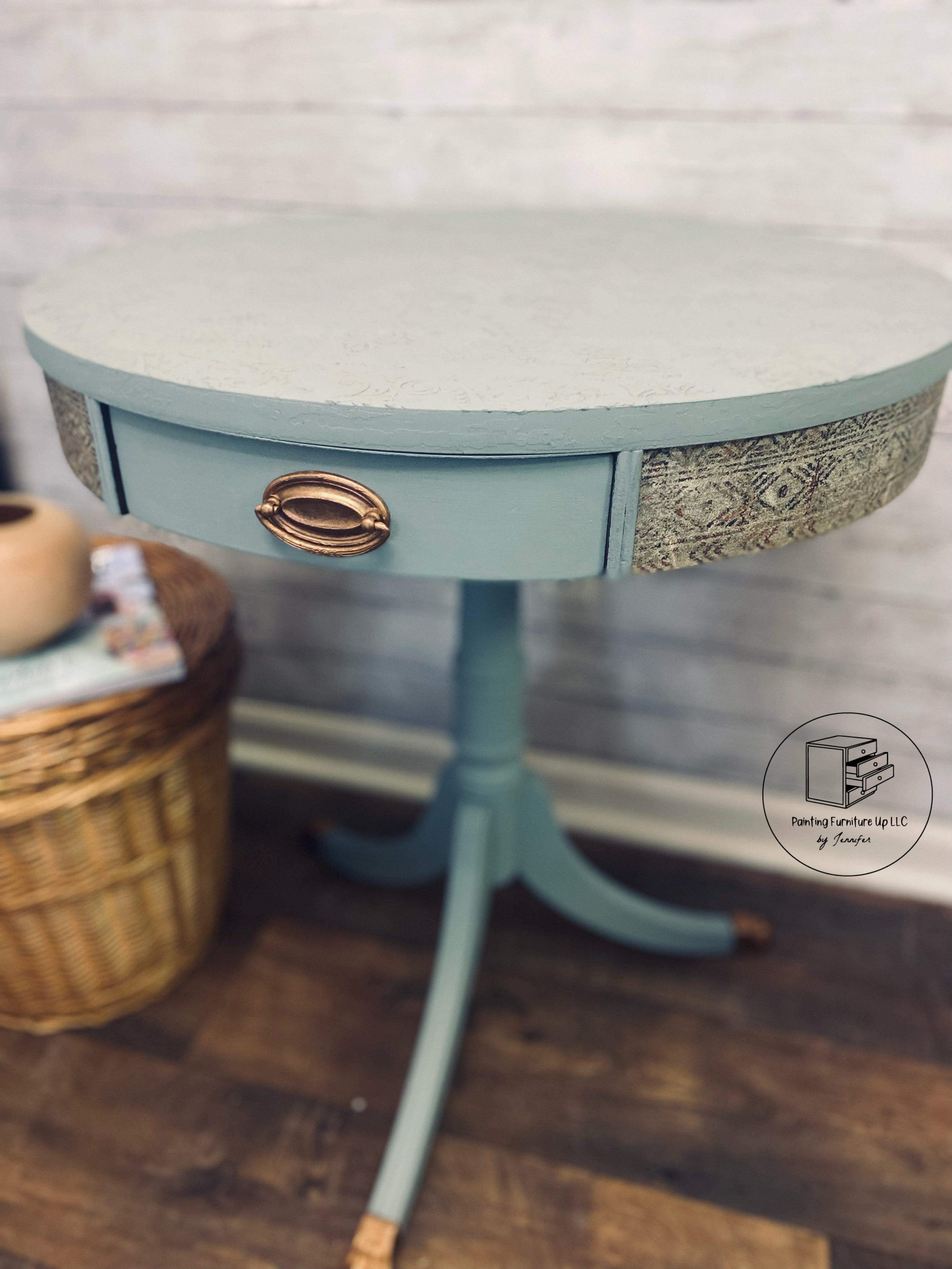 ✨SOLD✨ Vintage Drum Table